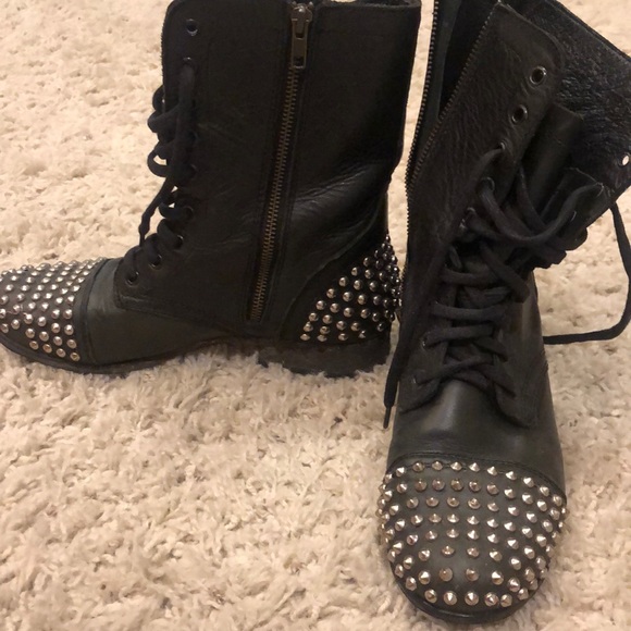 Black Steve Madden studded booties - Picture 2 of 4